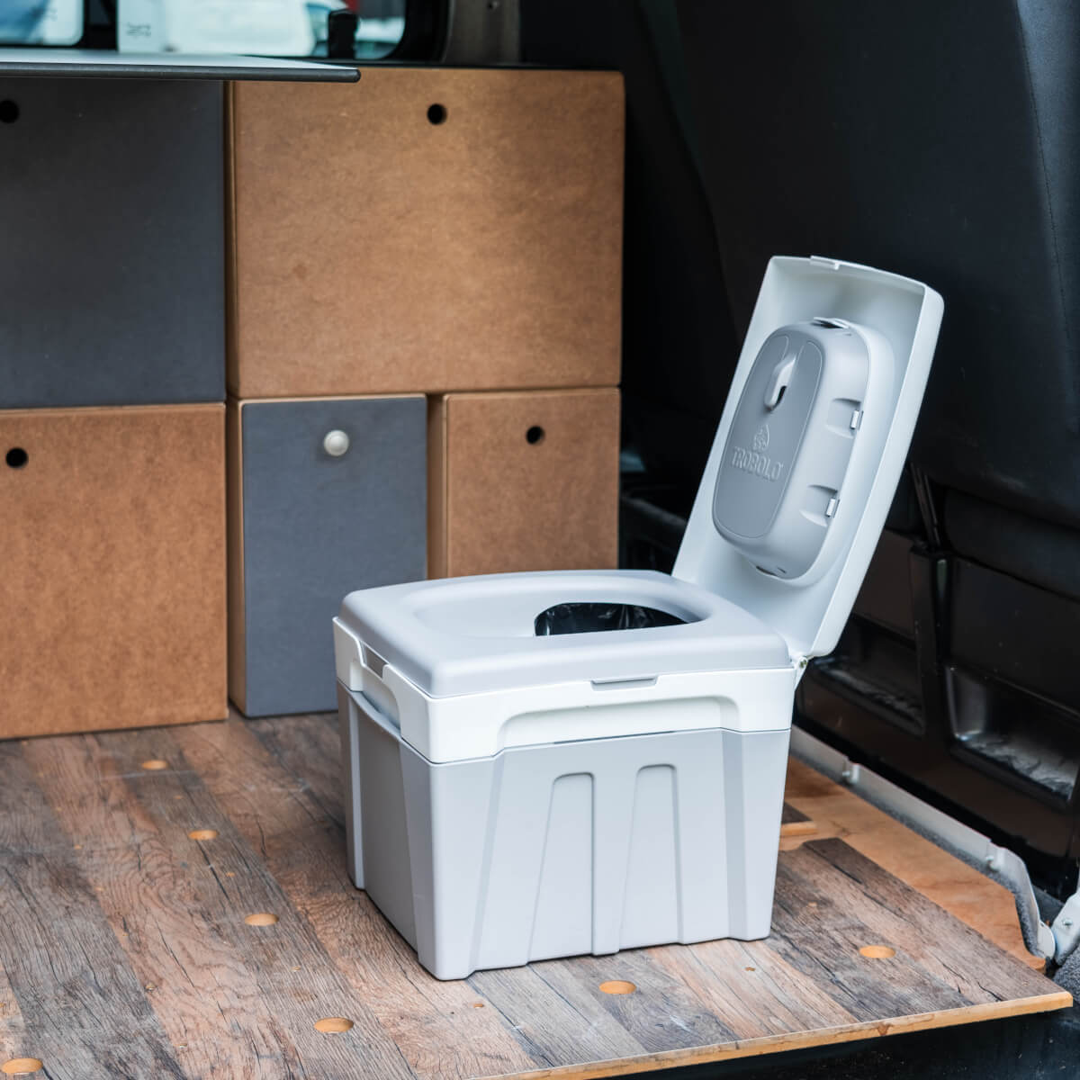 Toilette s&egrave;che pour van am&eacute;nag&eacute; d&eacute;montable, transportable et pratique